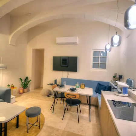 Stylish & Traditional 1 Bedroom Ddem1-1 דירה ואלטה