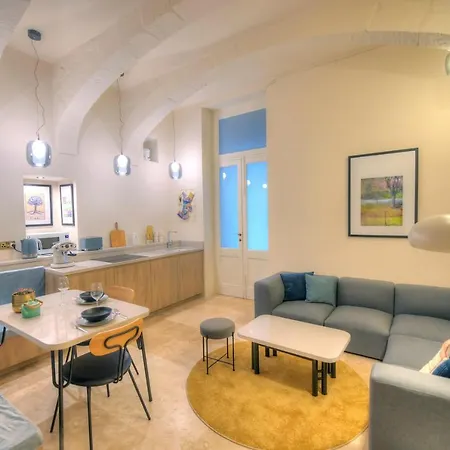 Apartment Stylish & Traditional 1 Bedroom Ddem1-1 Valletta